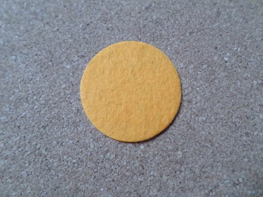 10 x Felt Circles - 40mm - Orange 