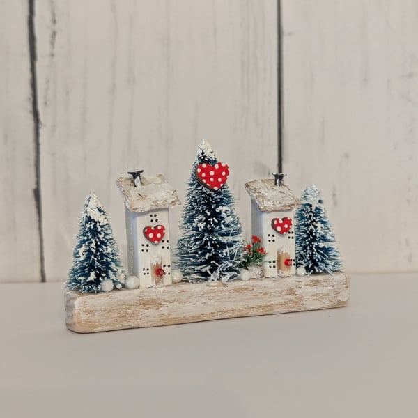 Christmas Heart Cottages - Tiny Handmade Wooden Christmas Decoration 