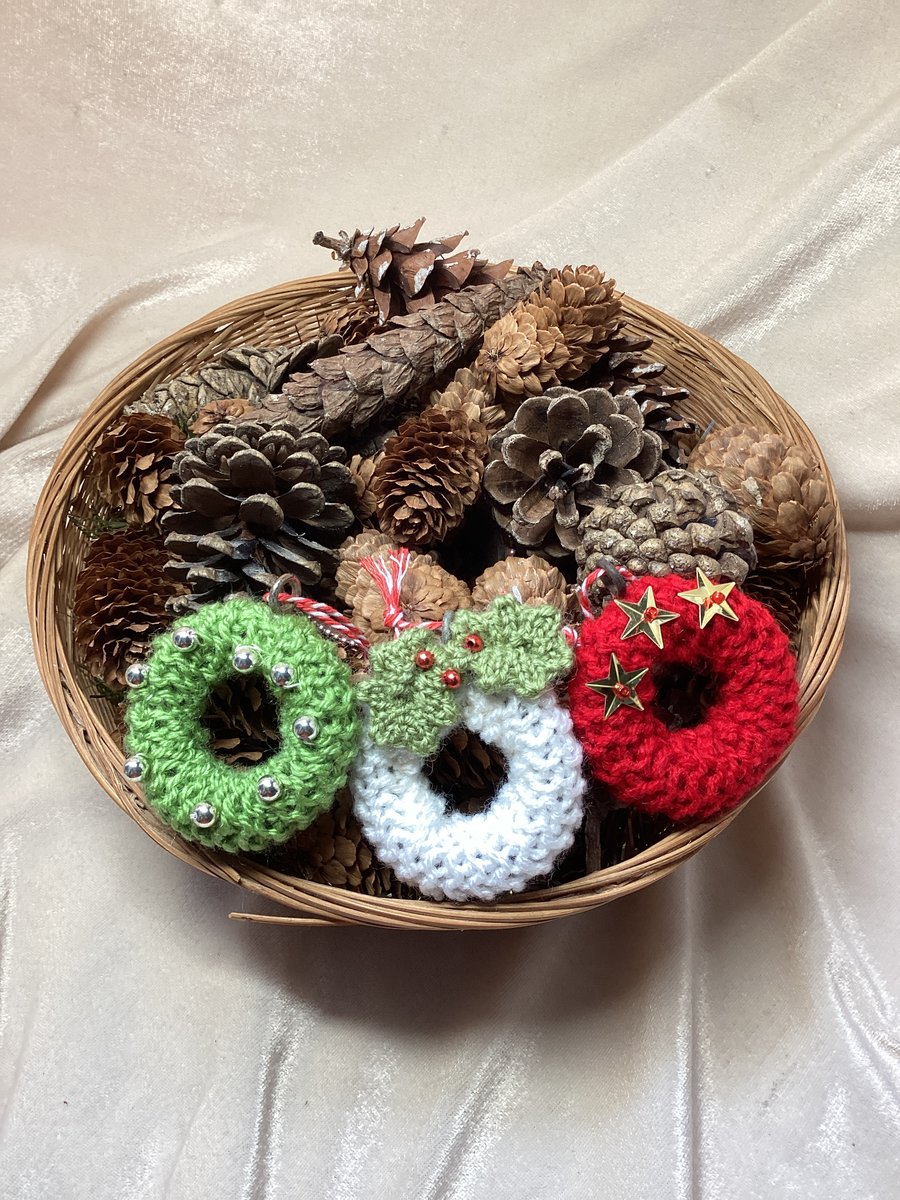 Set of 3 Mini Yule-Christmas Wreath tree decoration. Free Postage.