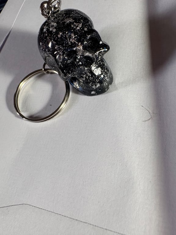 Handmade resin skull keyring