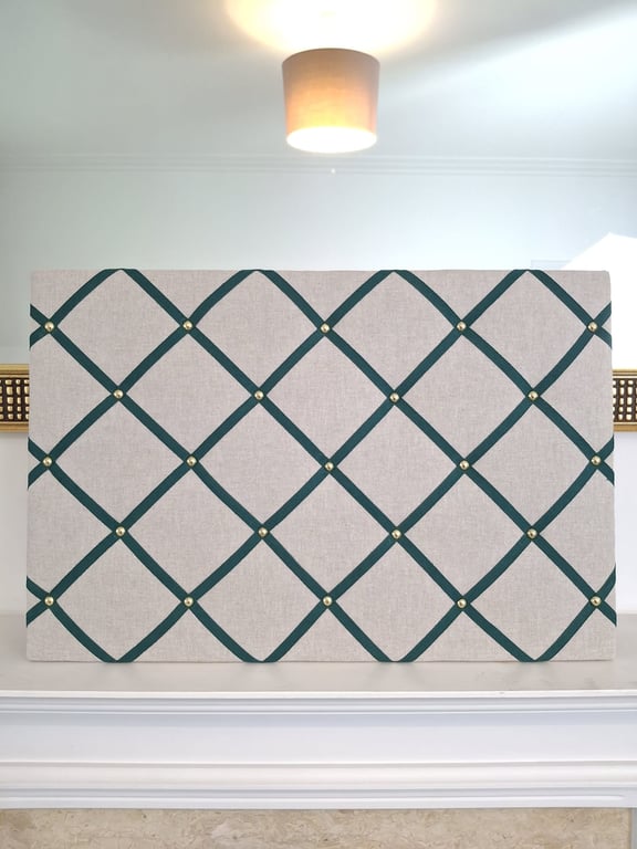 Notice board - Natural and green braid. 