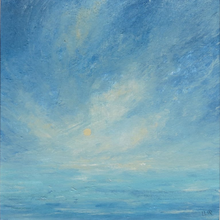 Setting sun dusk over the sea original view of an evening sky