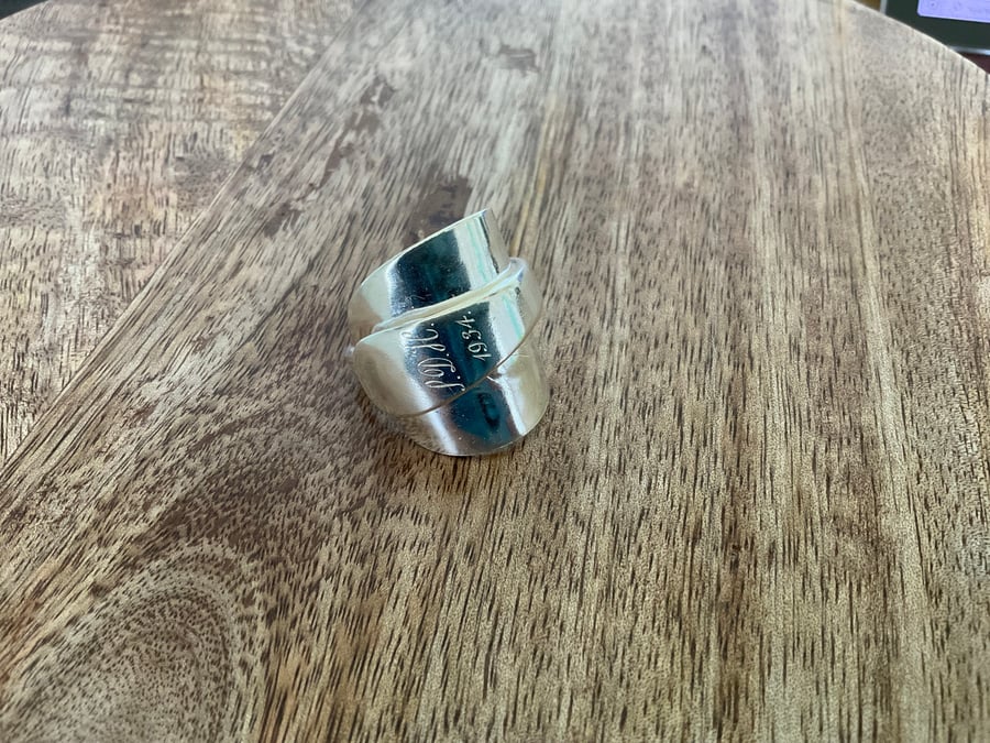 VINTAGE CUTLERY - SPOON RING - LONDON 1933 - SIZE R