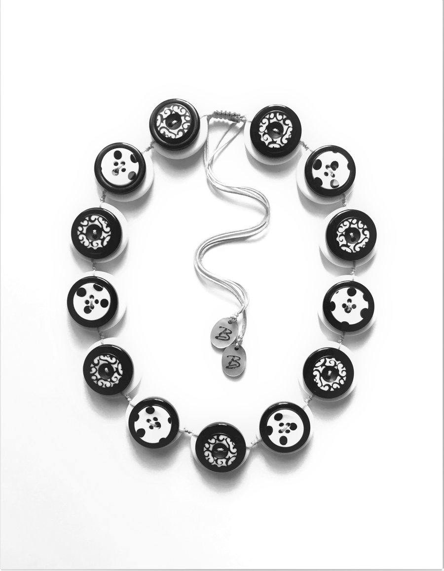 WAS 17.00 ,NOW 15.00 Black and White  - VINTAGE BUTTONS Handmade Necklace