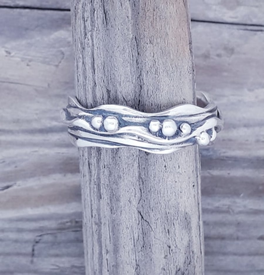 Tiny Wave with bubbles size L-T