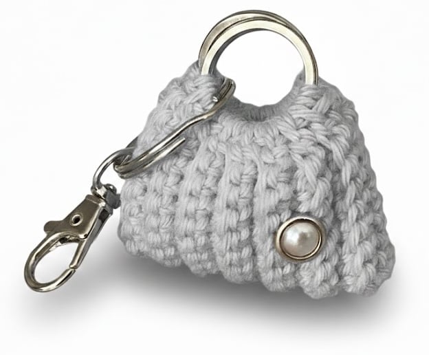 Keyring small crochet bag, very elegant accessory