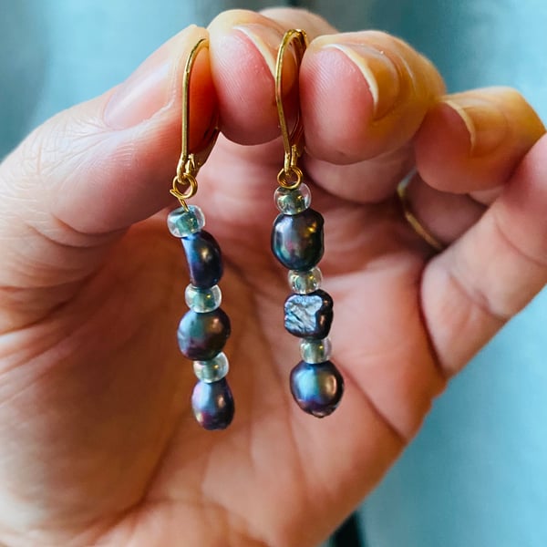 Baroque pearl and bead earrings - BPGE04