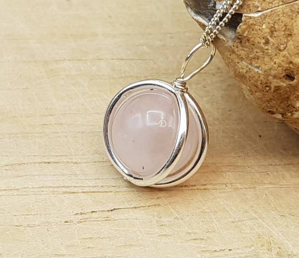 Minimalist Rose Quartz circle necklace. Pink Reiki jewelry. January Birthstone 