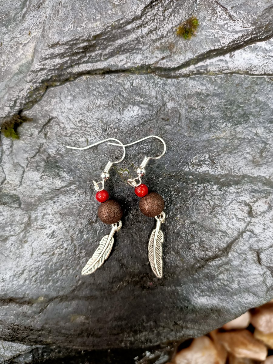 Brown and red beaded feather drop charm silver plate dangle earrings