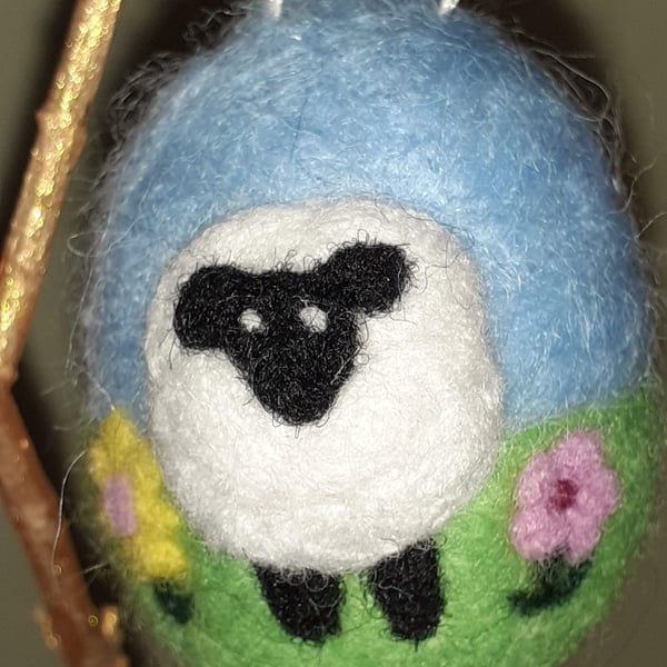 Needle Felted Easter Egg