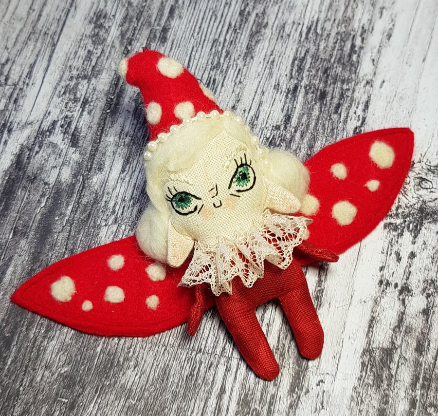 Festive Toadstool Fairy, Tinker