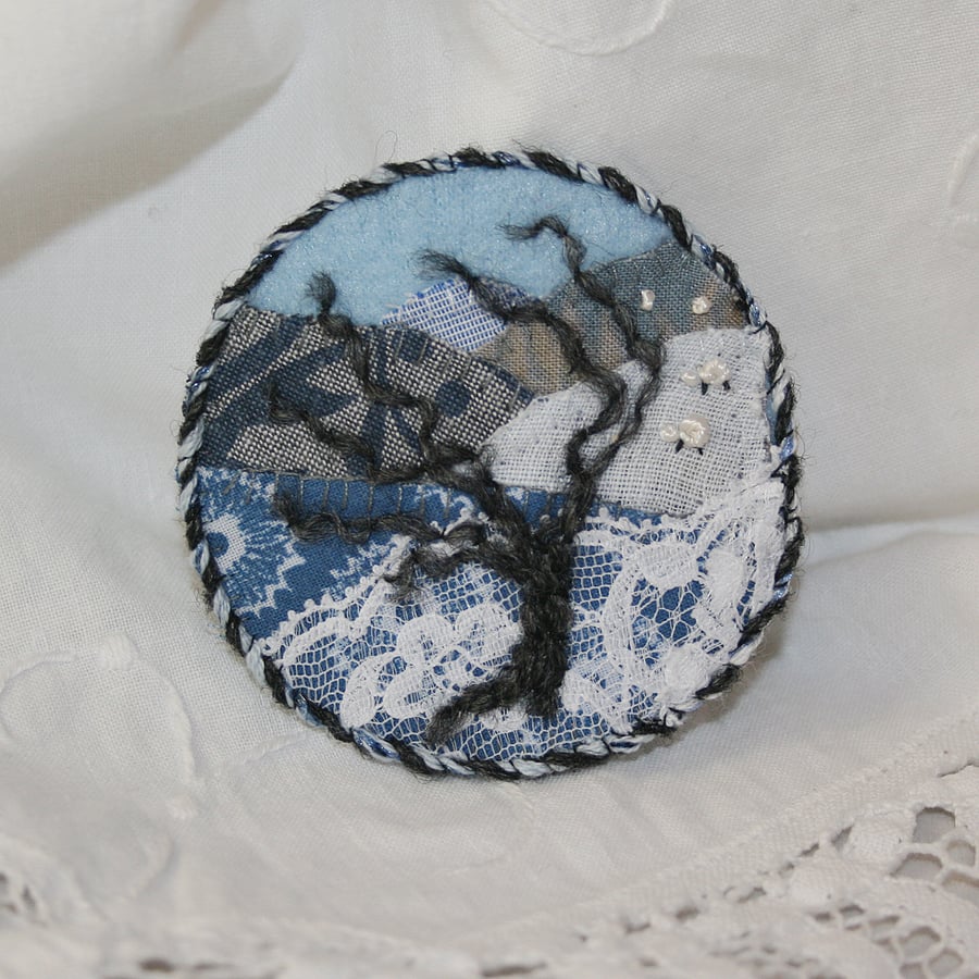 SALE - Embroidered Applique Brooch - Winter Tree