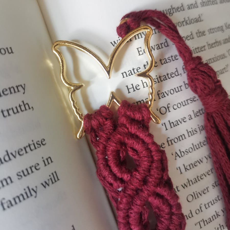 Bookmark, Handmade macrame boho inspired reading accessory - merlot