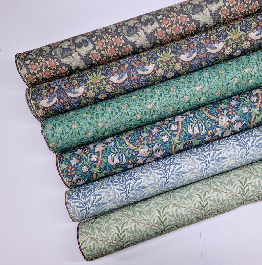 William Morris Water Resistant Tablecloths