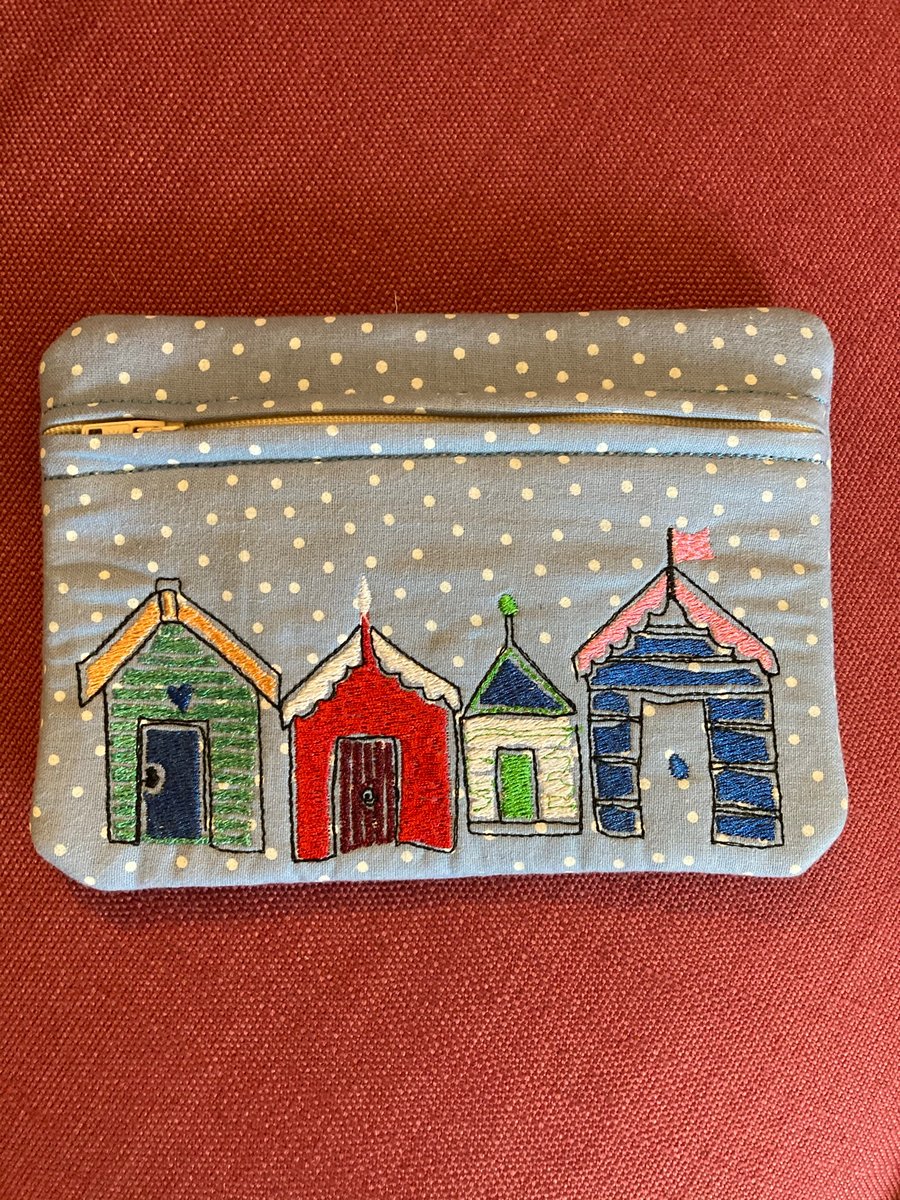 Beach hut design make up bag