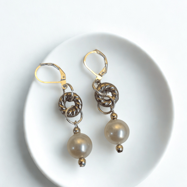 Deconstructed Pearl Drops 