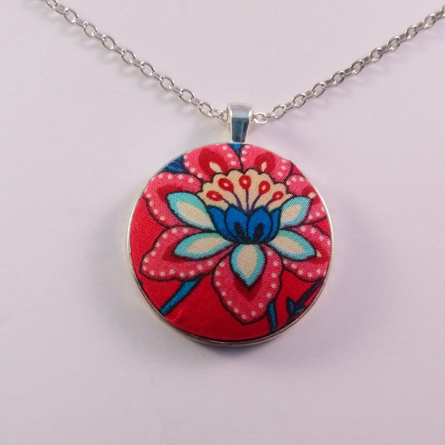 38mm Red and Blue Flower Fabric Covered Button Pendant