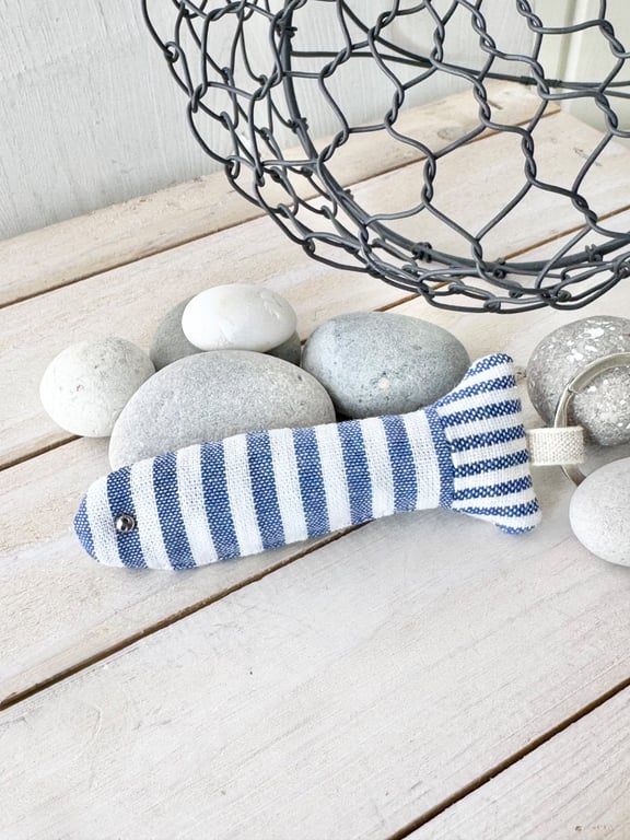 FISH KEY RING - blue stripes, lavender