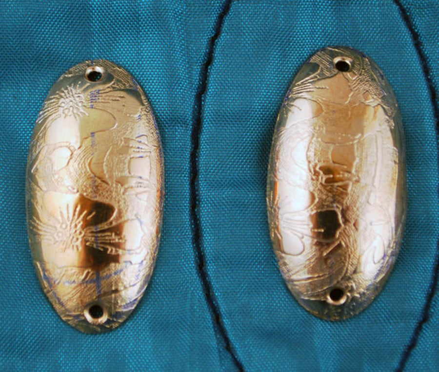 2 Floral domed oval Copper Spacers connectors - etched copper connectors