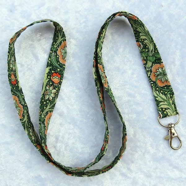 Liberty Lawn lanyard, with swivel lobster clip, 20.5 inches in length