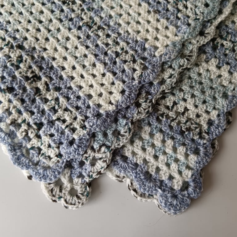 Crochet Blanket (Blue Fox) - soft, cosy and warm