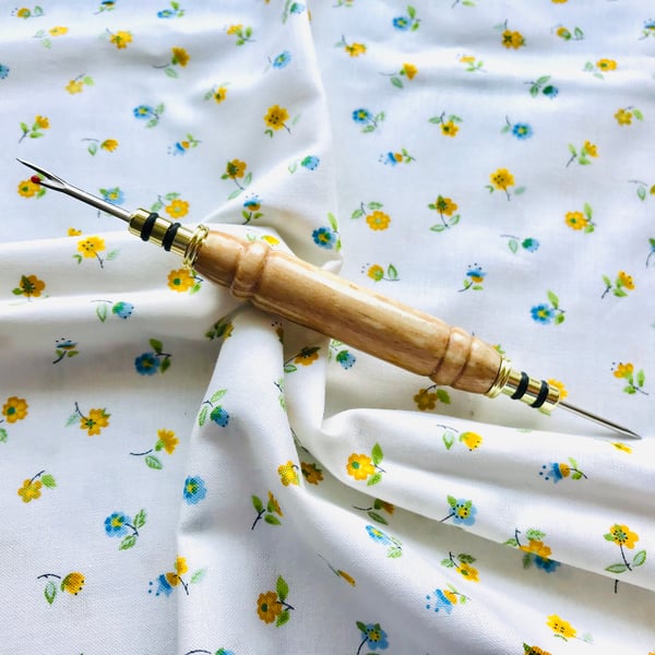 Woodturned seam ripper with stiletto