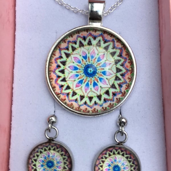 Glass Mosaic Effect Pendant Necklace and Drop Earrings Set - Chrysanthemum
