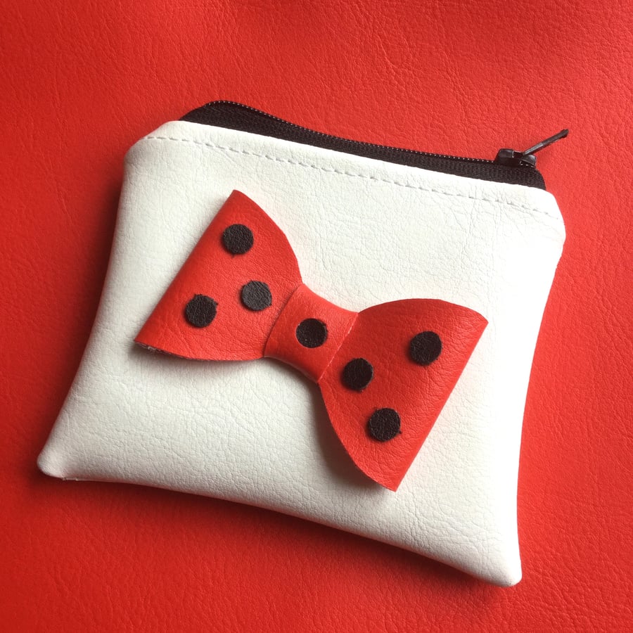 White Faux Leather Coin Purse With Spotty Bow Embellishment