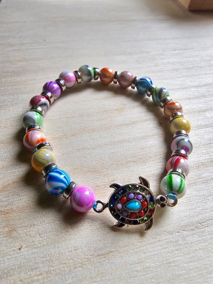 Sea Turtle charm multi-coloured beaded bracelet
