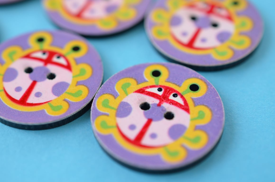 Ladybird Buttons Purple Pink Yellow Plastic 6pk 25mm (P5)