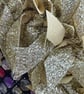Sparkling gold ribbon wreath - Image 2