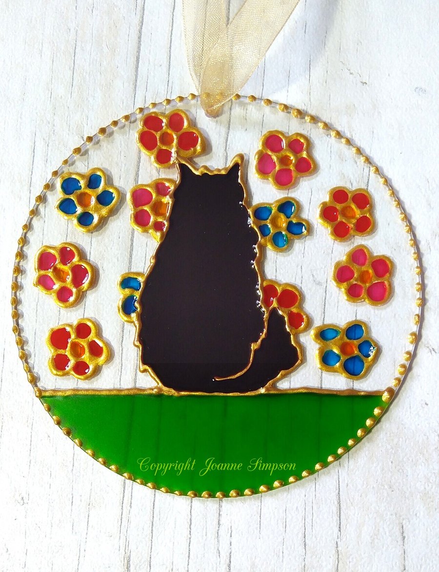 Maine Coon sun catcher decoration. Cat lover gift. Garden lover gift. Flowers