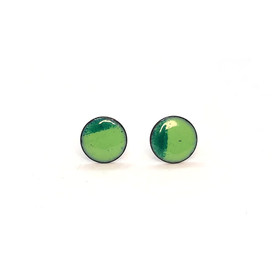 Two-tone green enamel round stud earrings