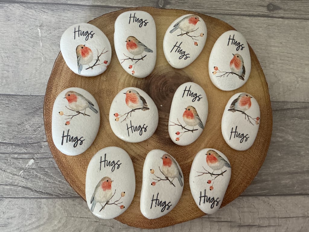 Pocket Hug Pebble. Robin. Keepsake. Memorial pebble. Bereavement.