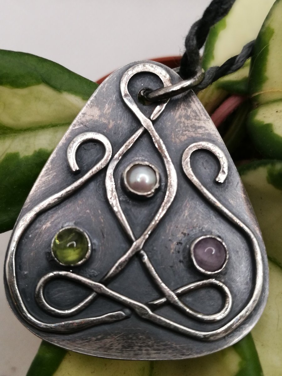 Sterling silver Celtic pendant set with Peridot,pearl and Amethyst