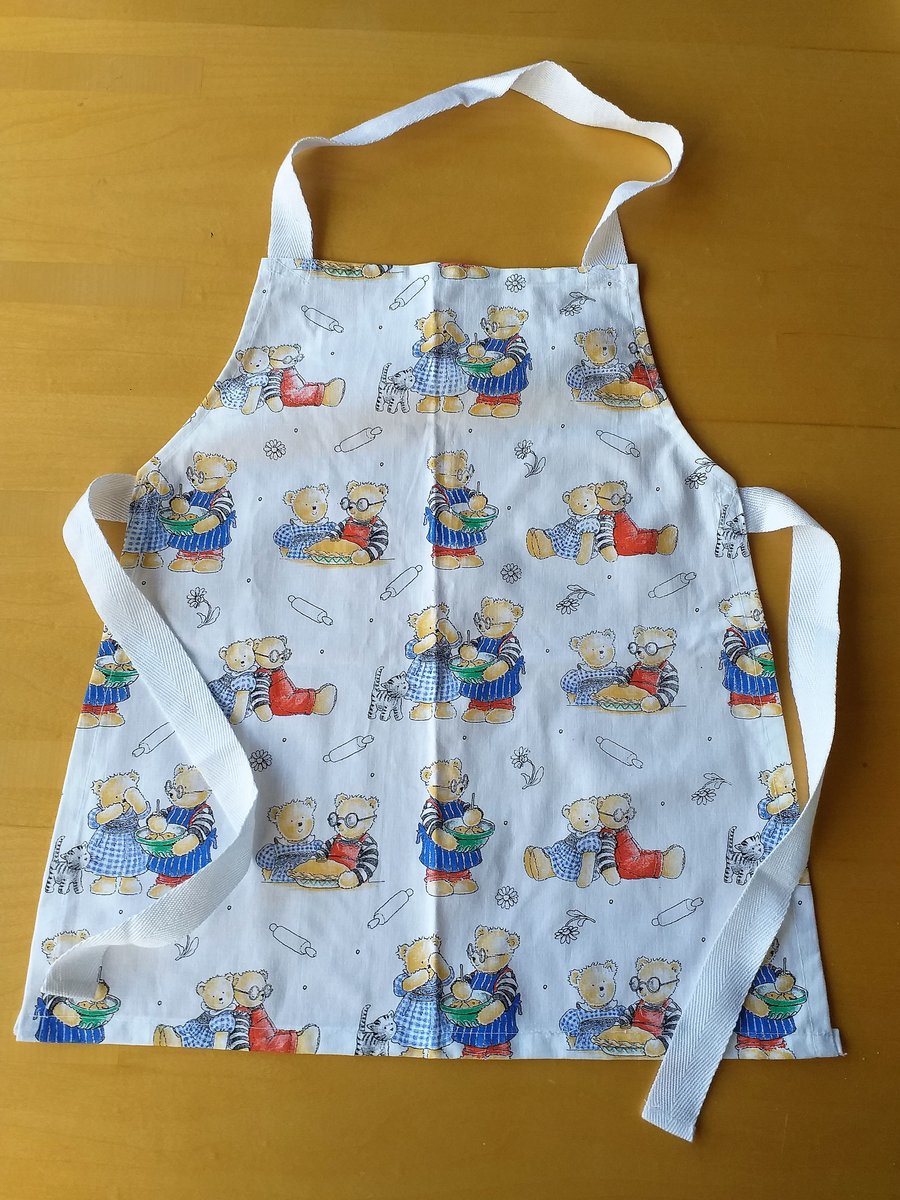Teddy Bear Apron age 2-6 approximately