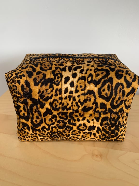 Animal Print Quilted Fabric Washbag