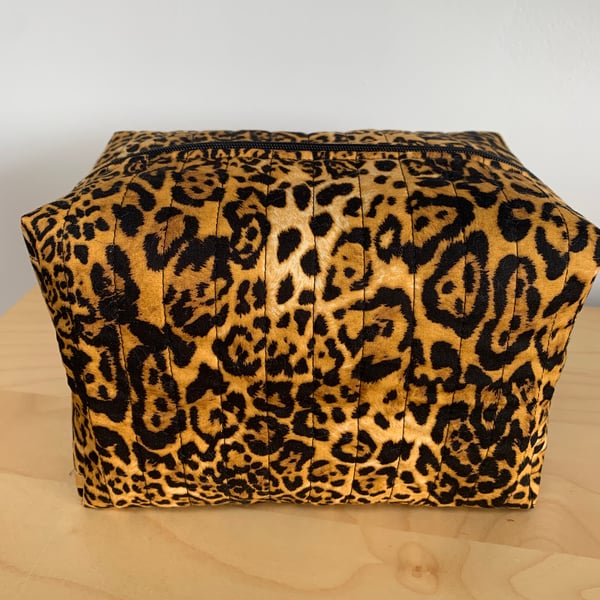 Animal Print Quilted Fabric Washbag