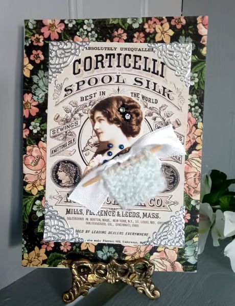 Vintage-style Greeting Card - Special greeting card - Knitted keepsake