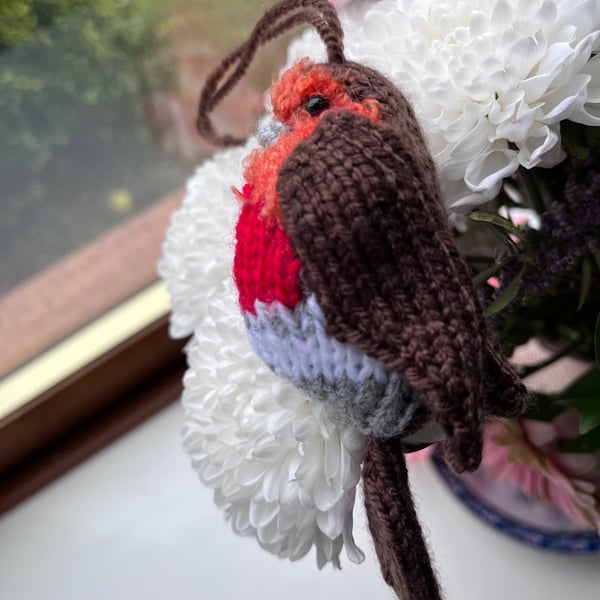 Robin redbreast bird tree decoration hand knit by me 