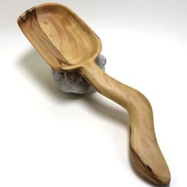 Reclaimed wood scoop