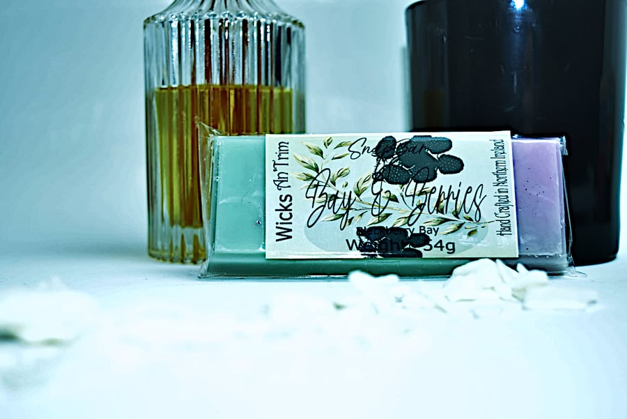 Bay & Berries Handmade Highly Fragranced Soy Wax Melts SnapBar