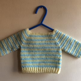 Crochet Baby Jumper. Tiny Baby