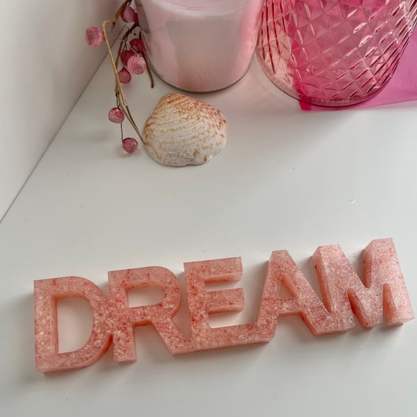 PINK Sparkle 20cm Resin DREAM Sign glitter interior Decor FREE DELIVERY