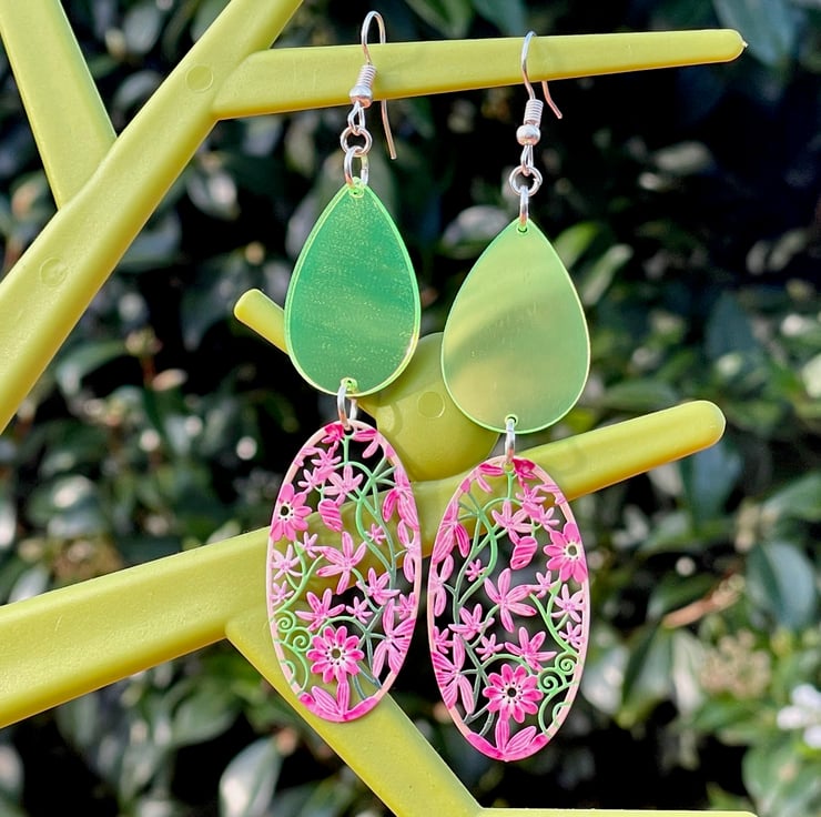 MIRROR NEON EARRINGS cyber green Teardrop resin Folksy