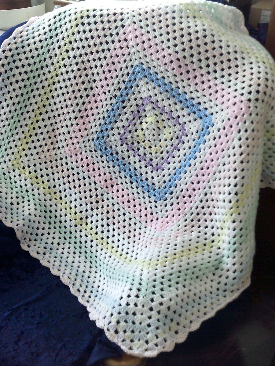 Vintage Style Granny Square Blanket in Pastel Shades