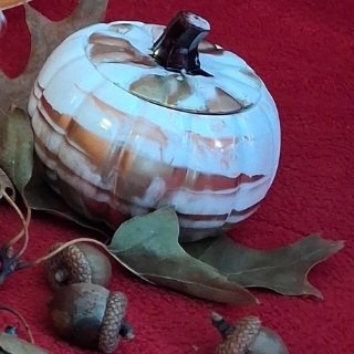 Handmade epoxy resin pumpkin decorative pot with removable lid.