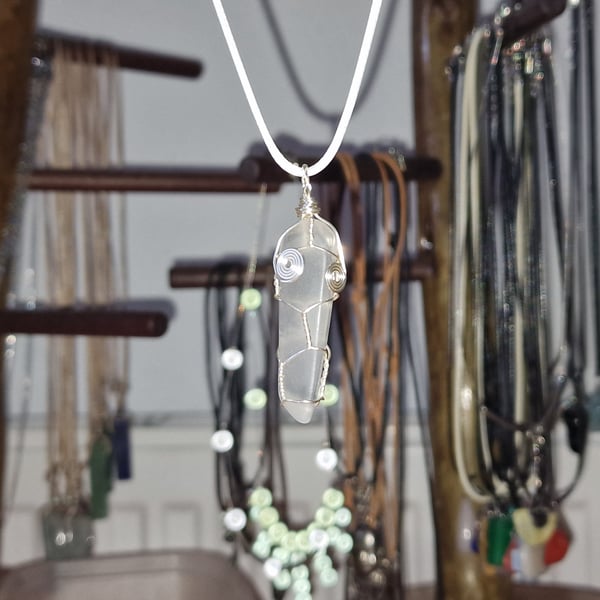 Clear quartz wrapped pendant 