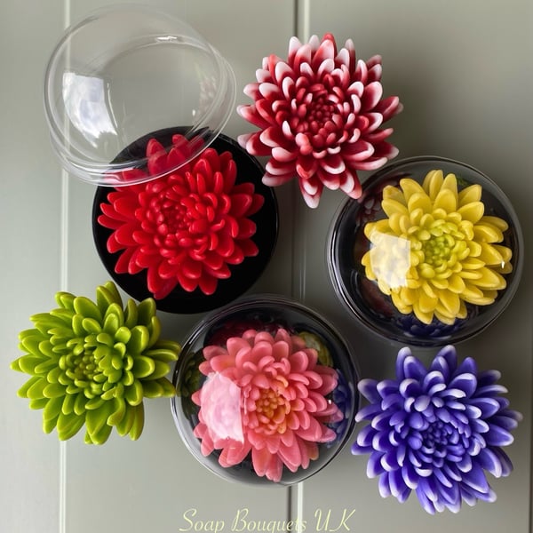 Chrysanthemum Soap Flower Vegan Bar: Perfect Thank You Gift Box
