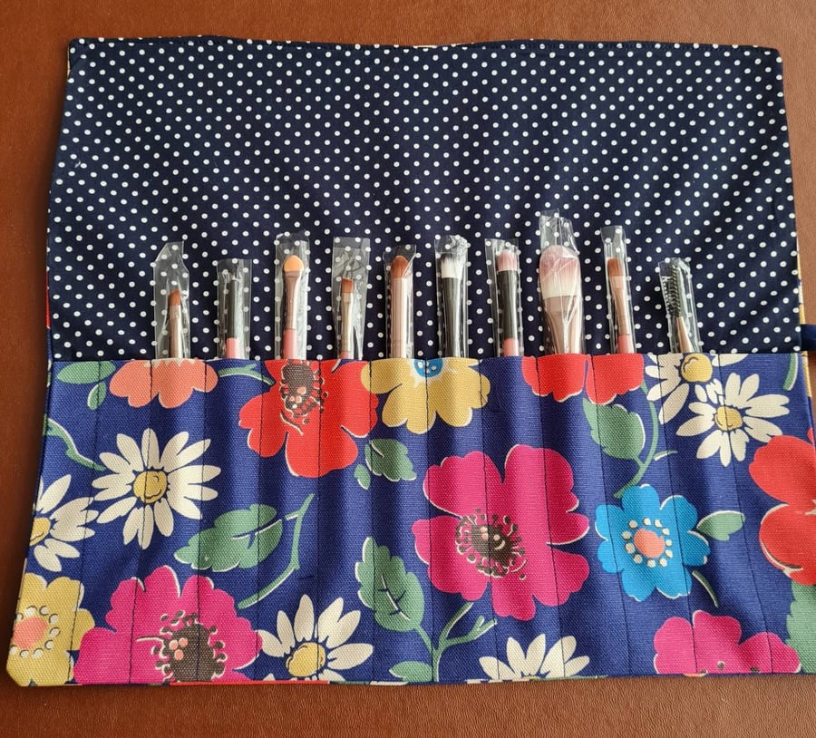 Cath Kidston make up brush roll (with brushes)
